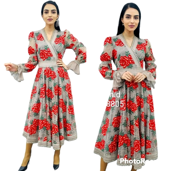 Dress - Picture 1 of 7